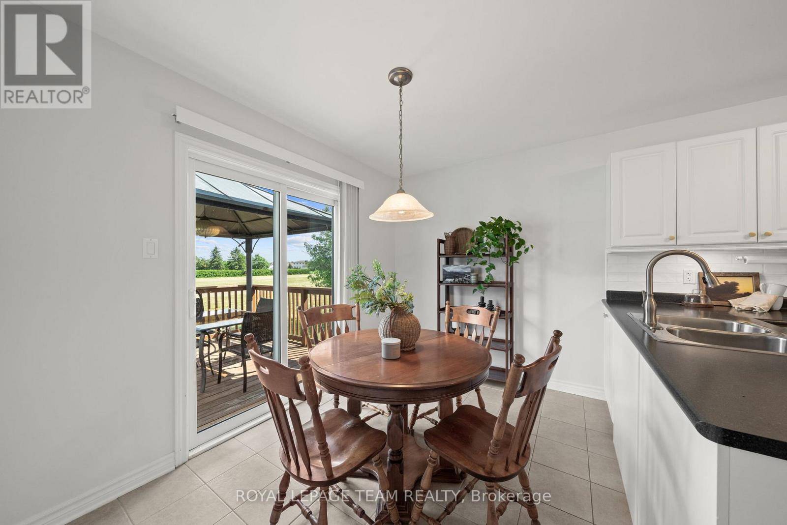 6 STONEHAVEN WAY - 20