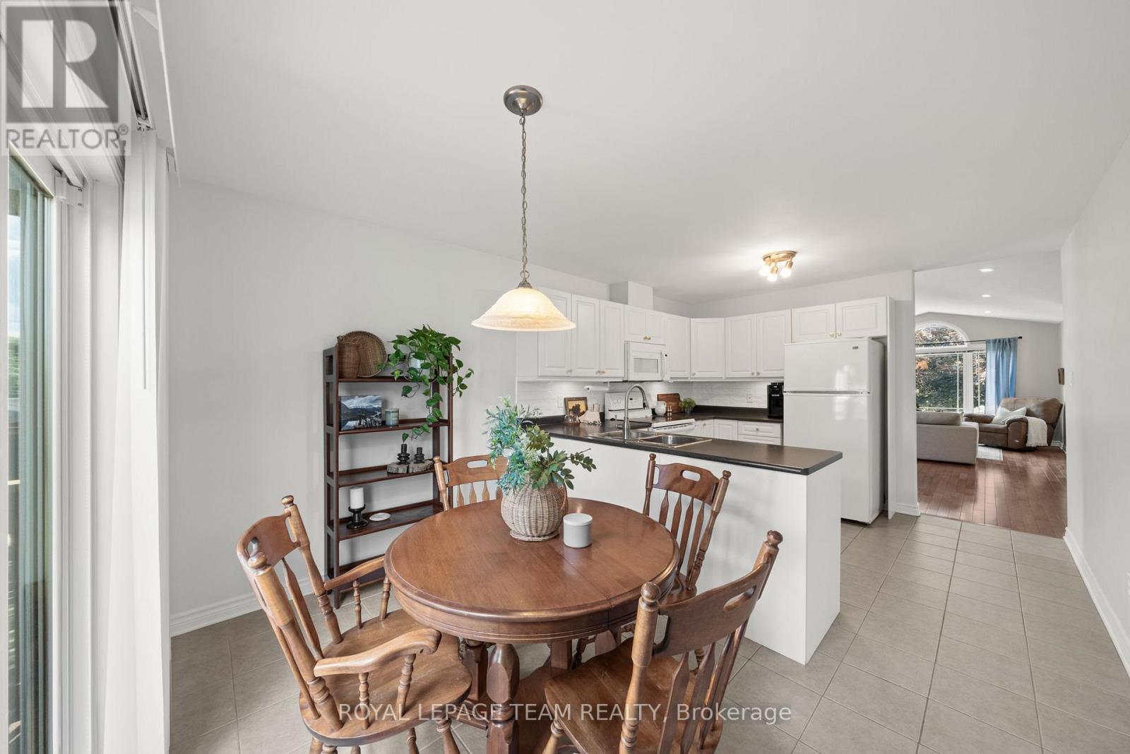 6 STONEHAVEN WAY - 21