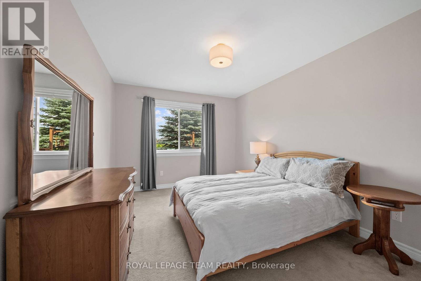 6 STONEHAVEN WAY - 27