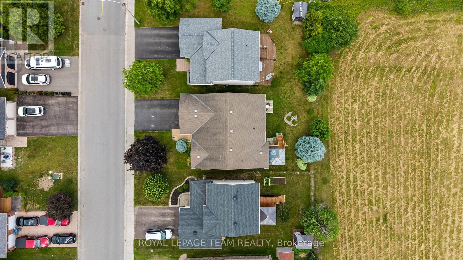 6 STONEHAVEN WAY - 47
