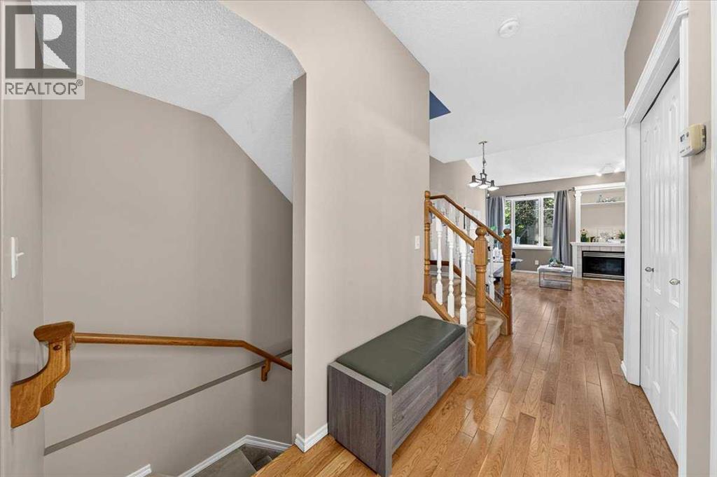 17 Edgeridge Terrace NW - photo 3