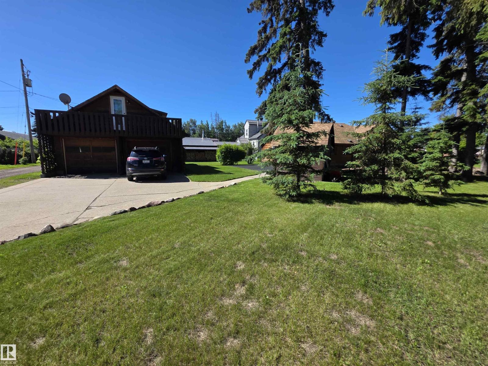 4929 53 ST - 43