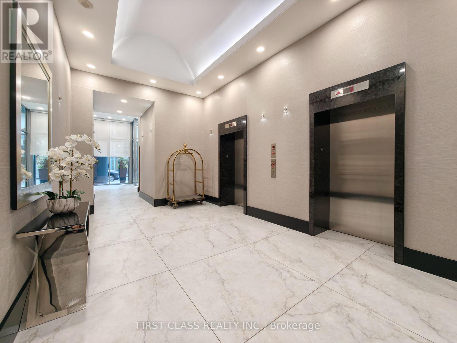 #2501 21 BALMUTO STREET - 24