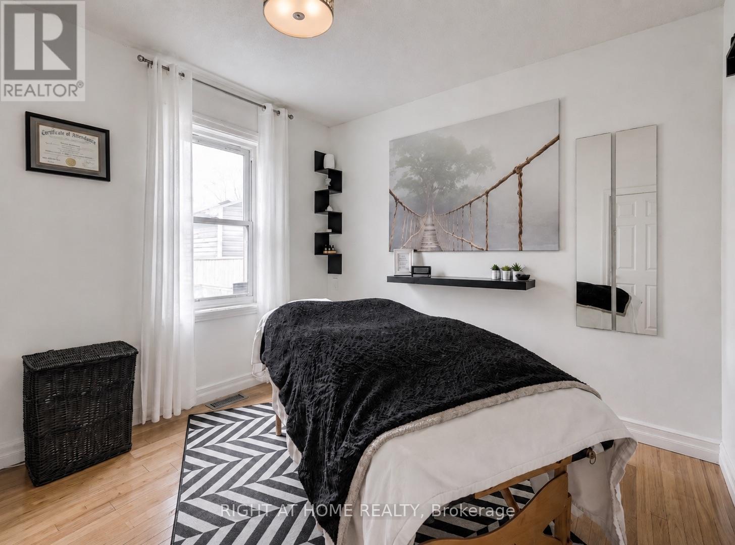 483 CLARKE ROAD - Image 15