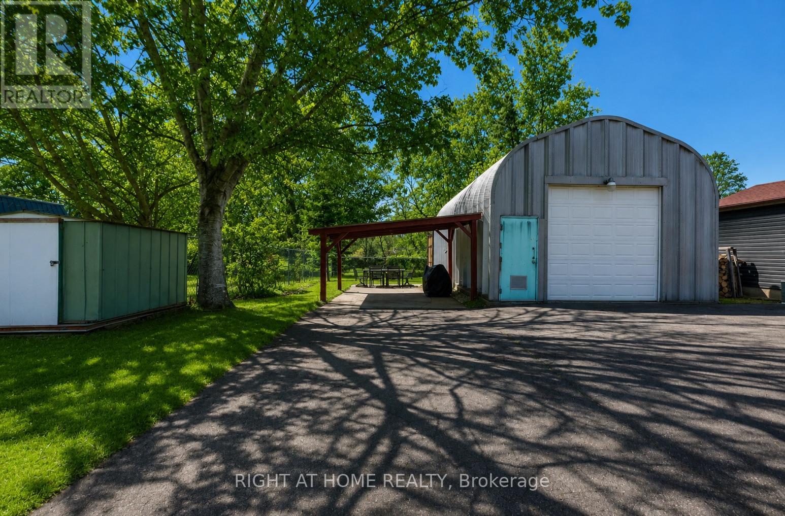 483 CLARKE ROAD - Image 32