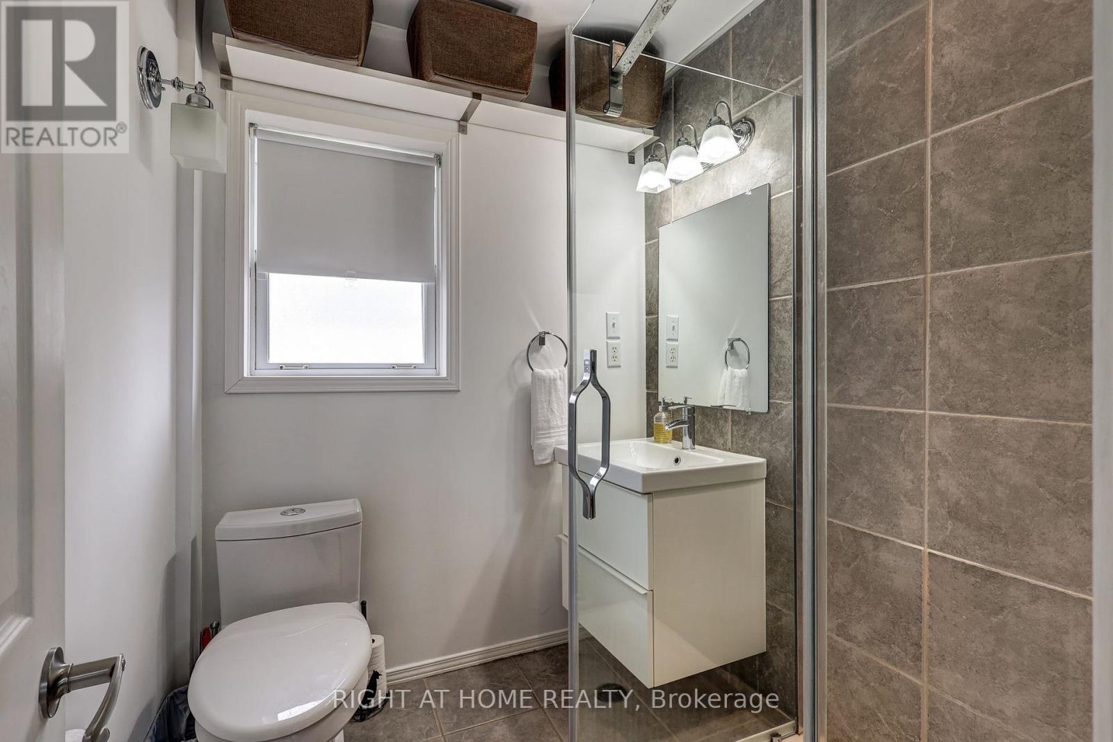 483 CLARKE ROAD - Image 18