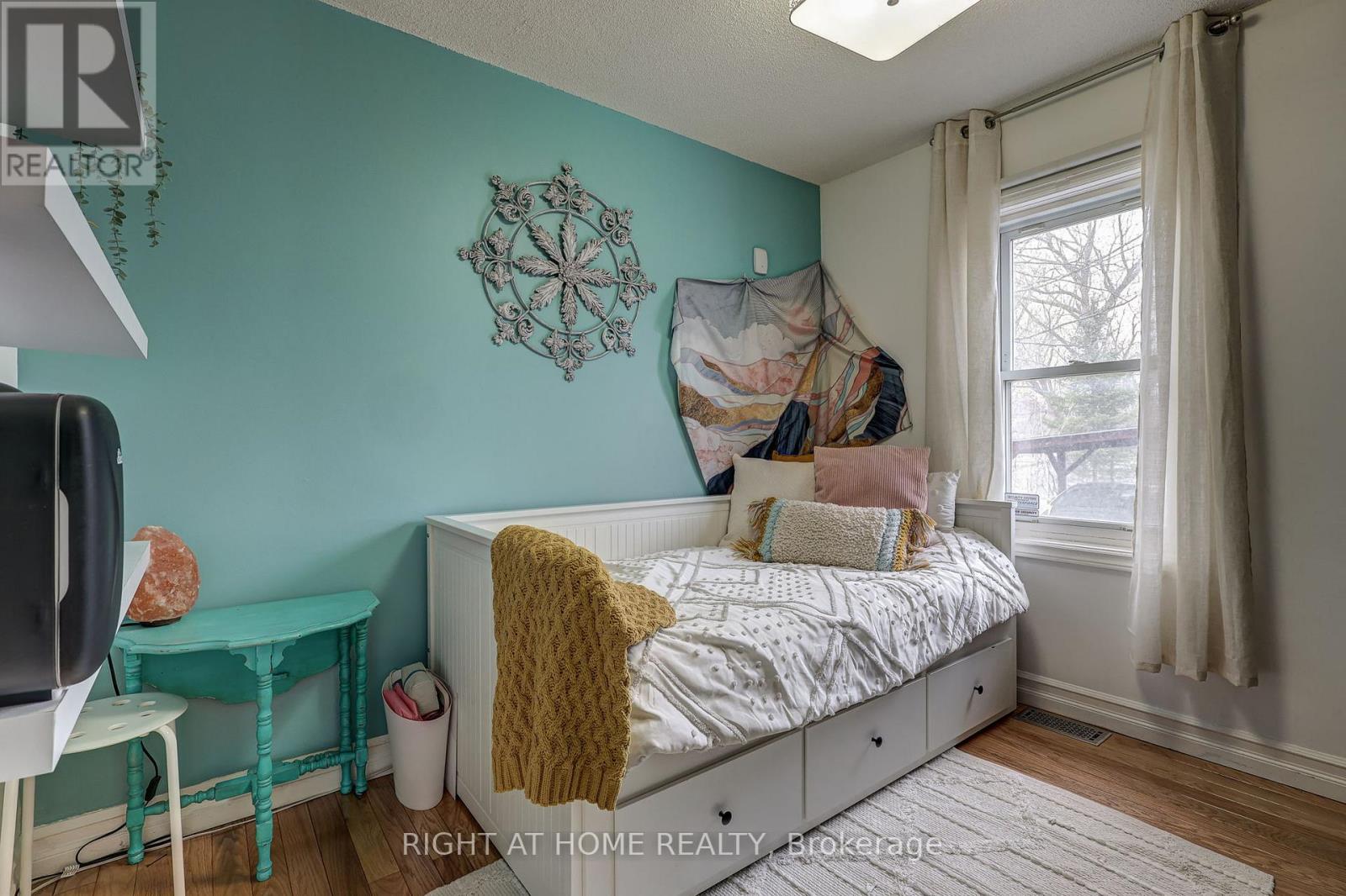483 CLARKE ROAD - Image 16