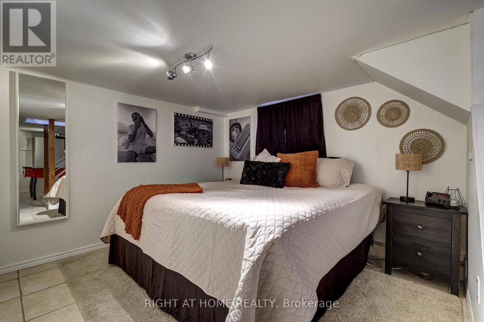 483 CLARKE ROAD - Image 23