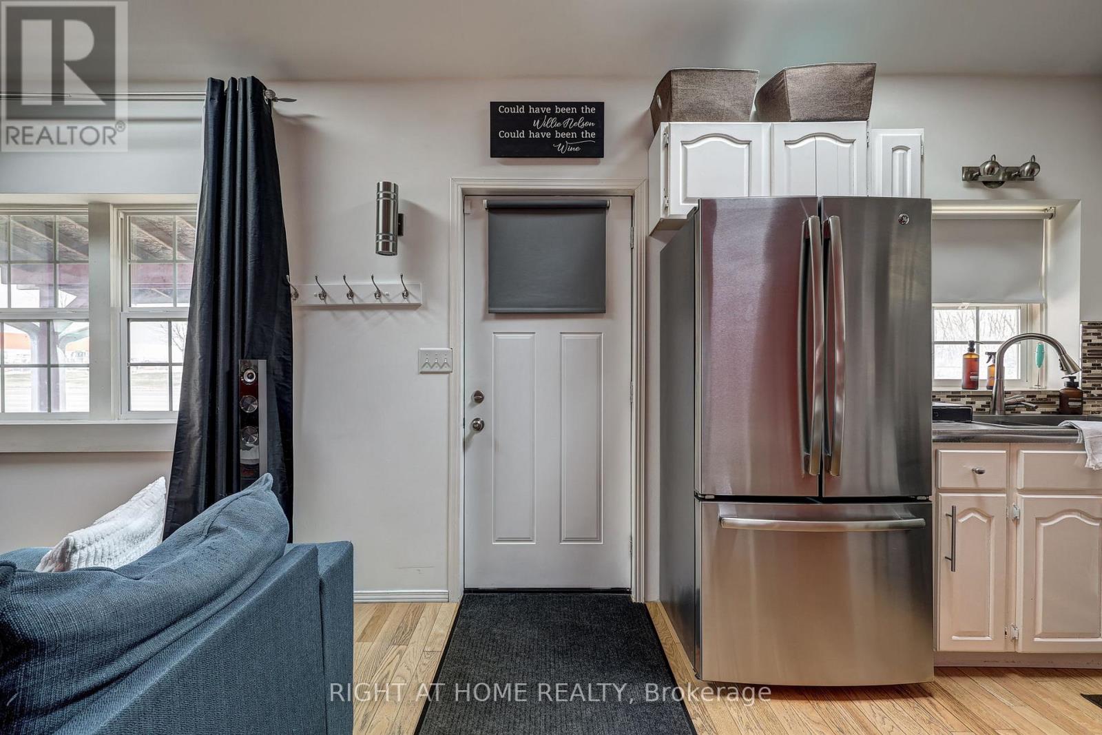 483 CLARKE ROAD - Image 9