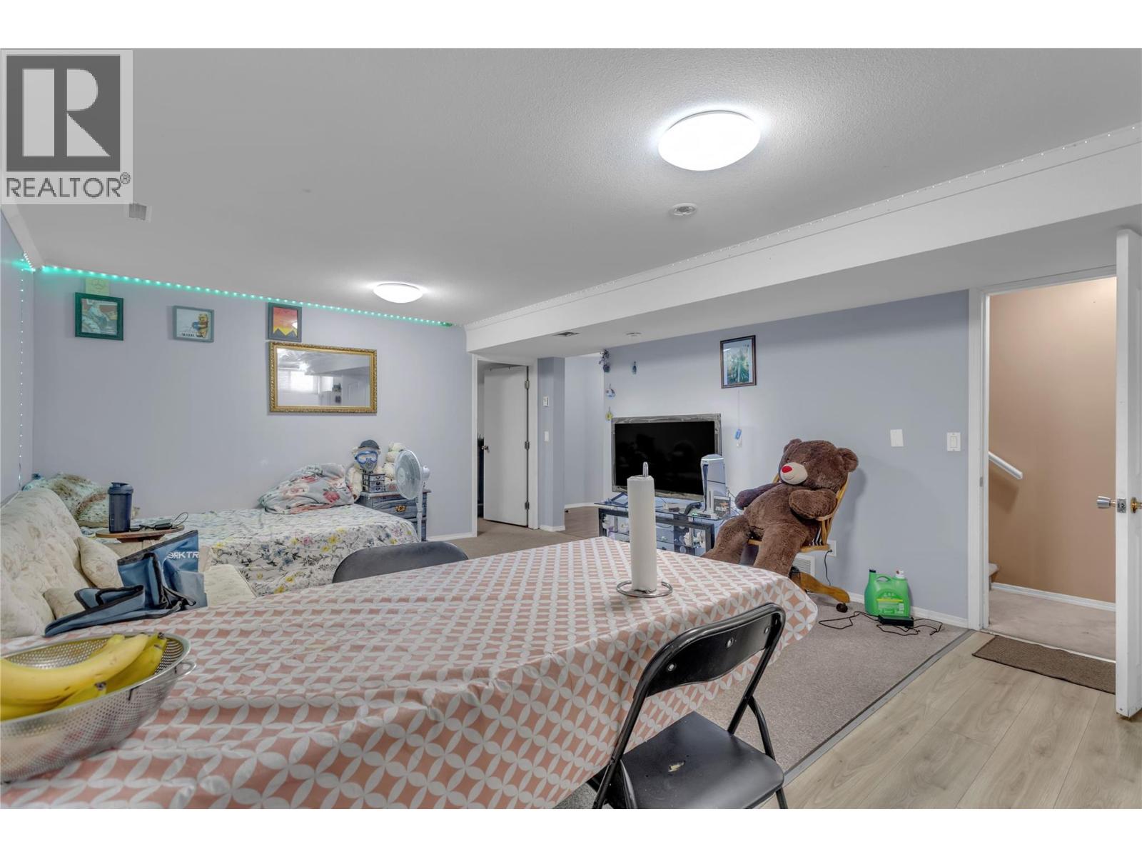 324 Klassen Road, Kelowna