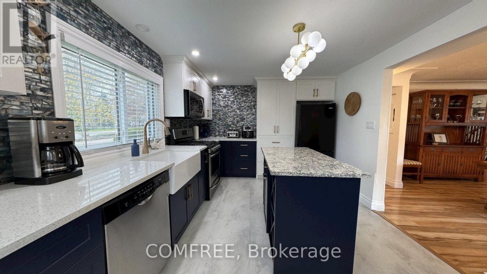 21 SEACLIFF DRIVE W - 15