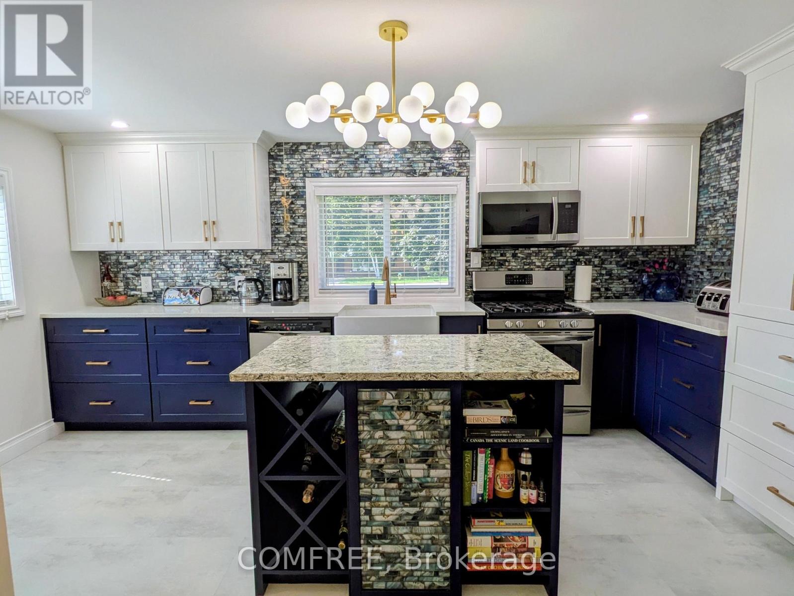 21 SEACLIFF DRIVE W - 16