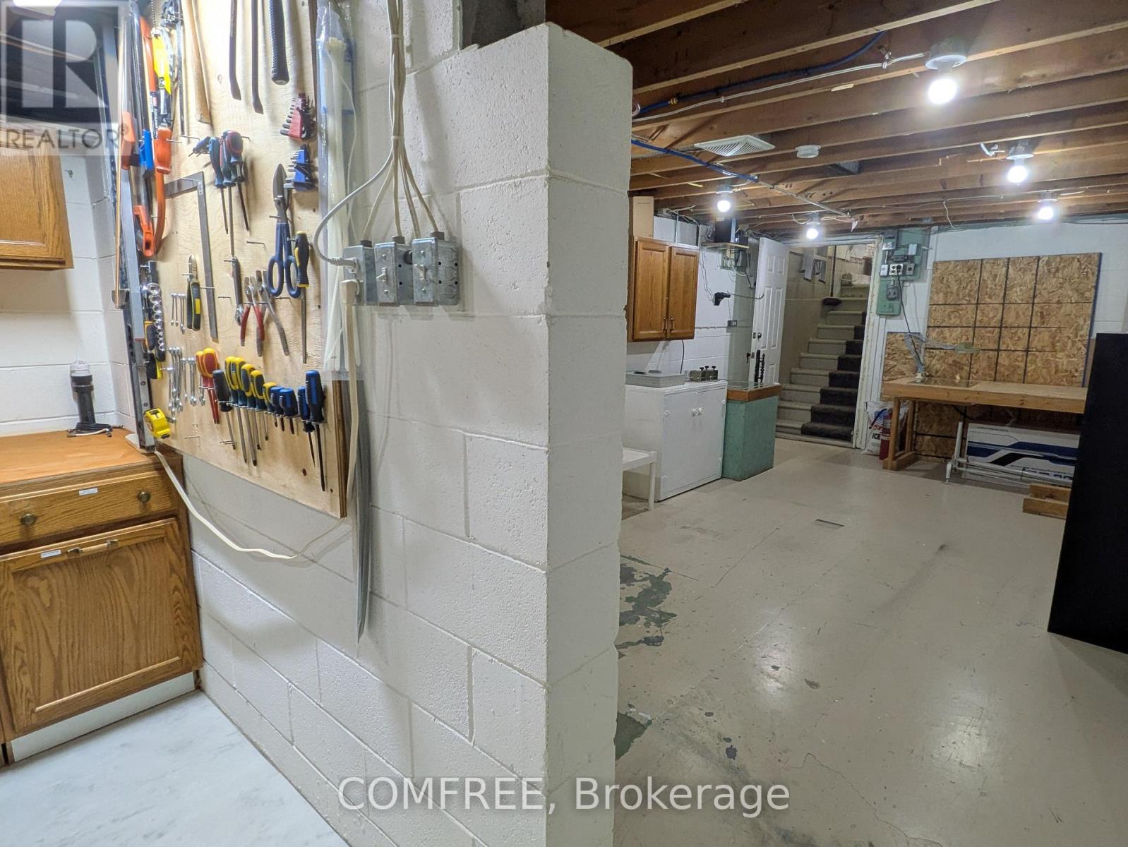 21 SEACLIFF DRIVE W - 35