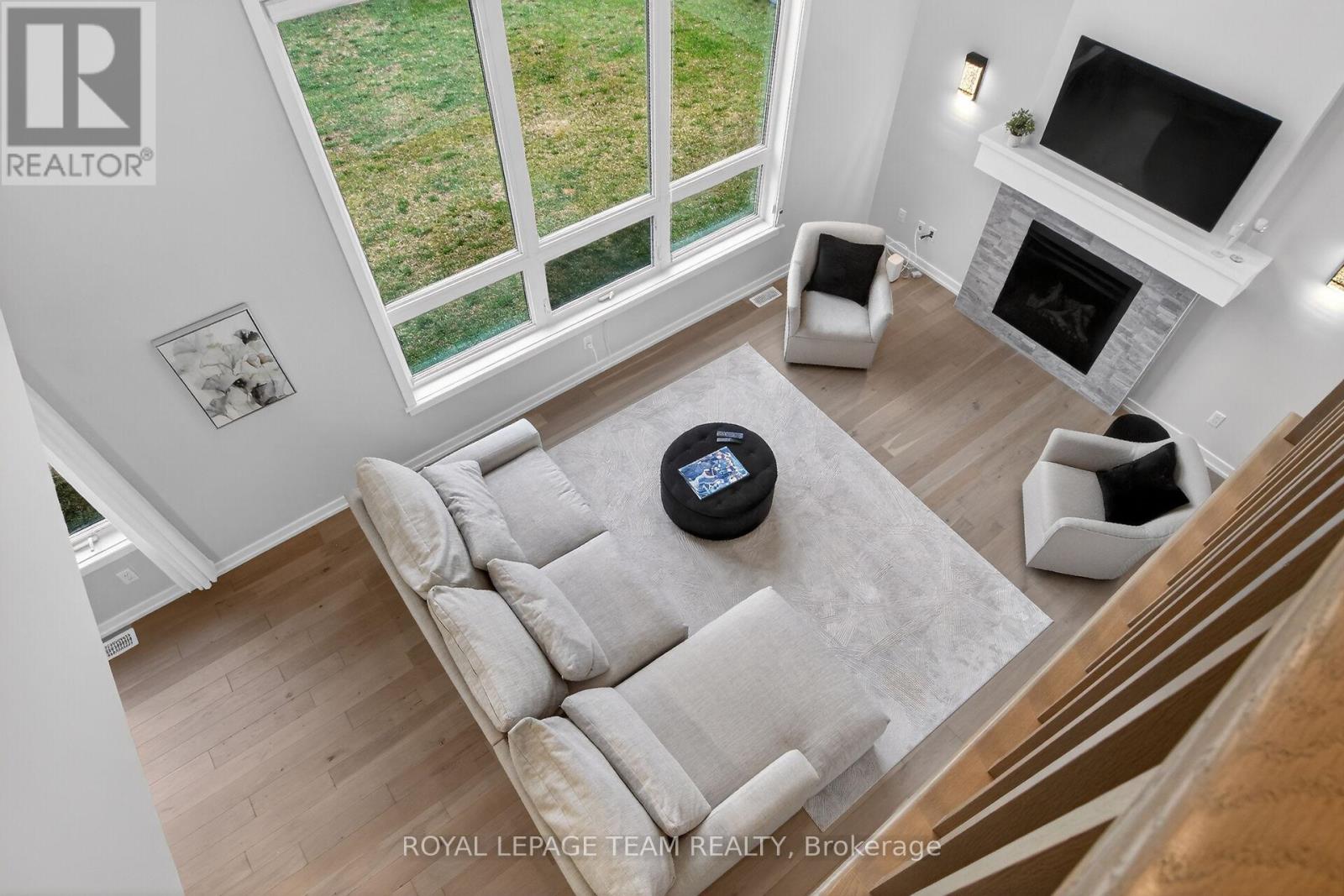 408 GIDRAN CIRCLE - 28