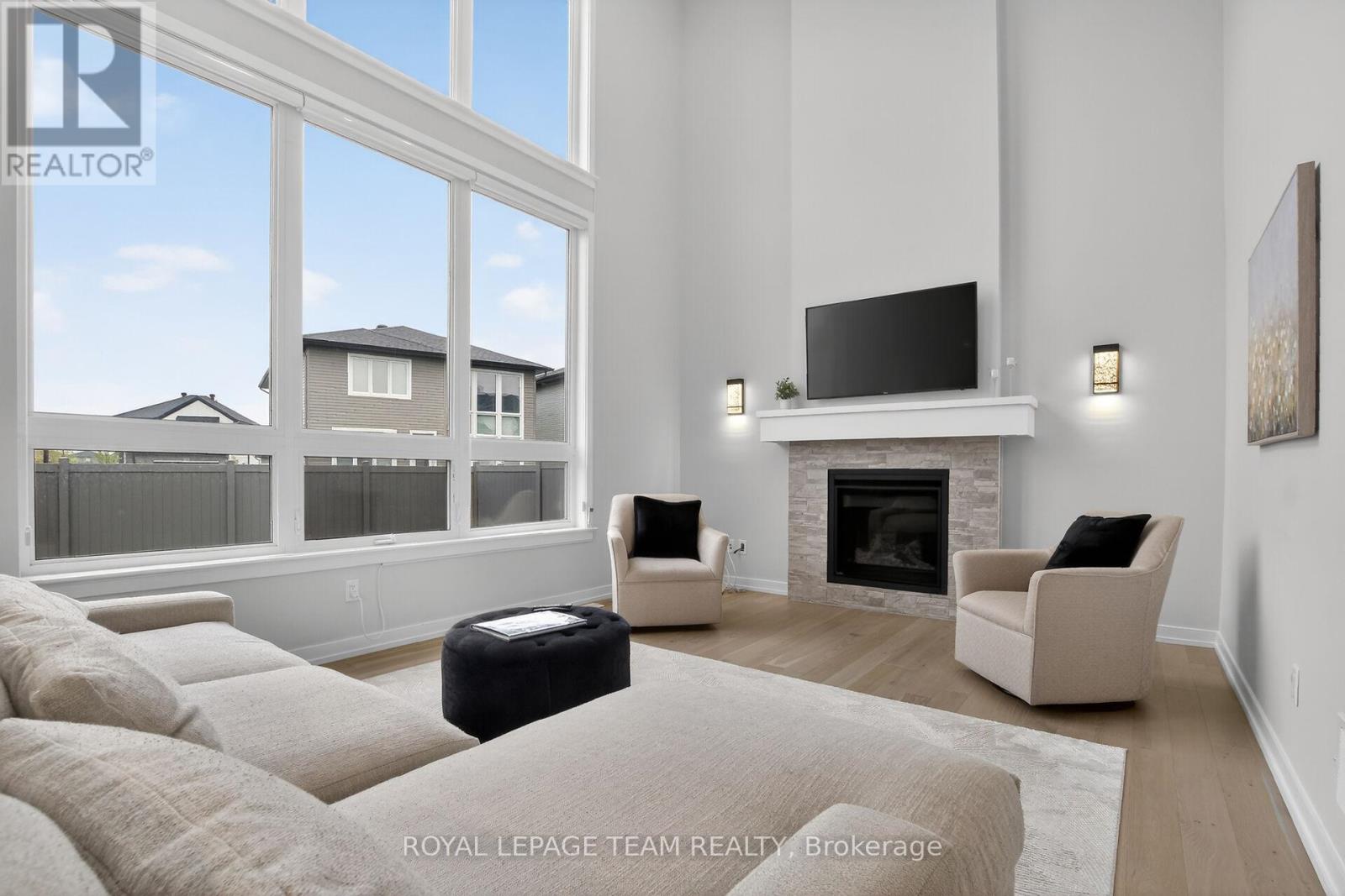 408 GIDRAN CIRCLE - 21
