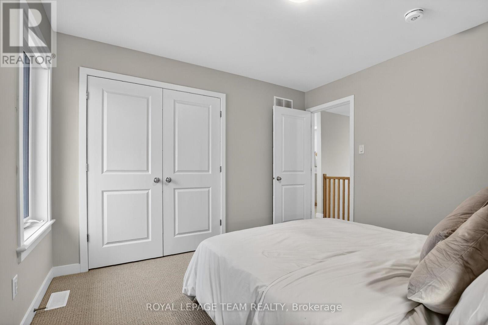408 GIDRAN CIRCLE - 41