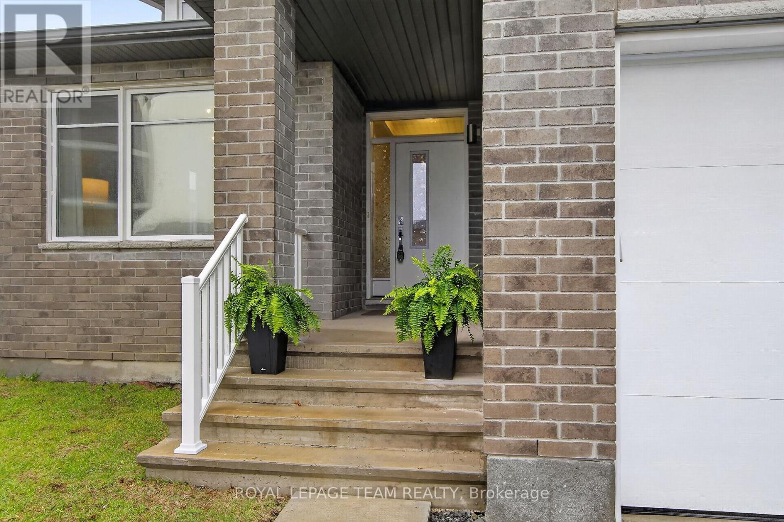 408 GIDRAN CIRCLE - 7