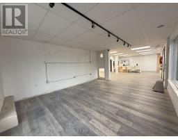 4 - 390 Muskoka Road S, Gravenhurst), ON P1P1J4 Photo 6