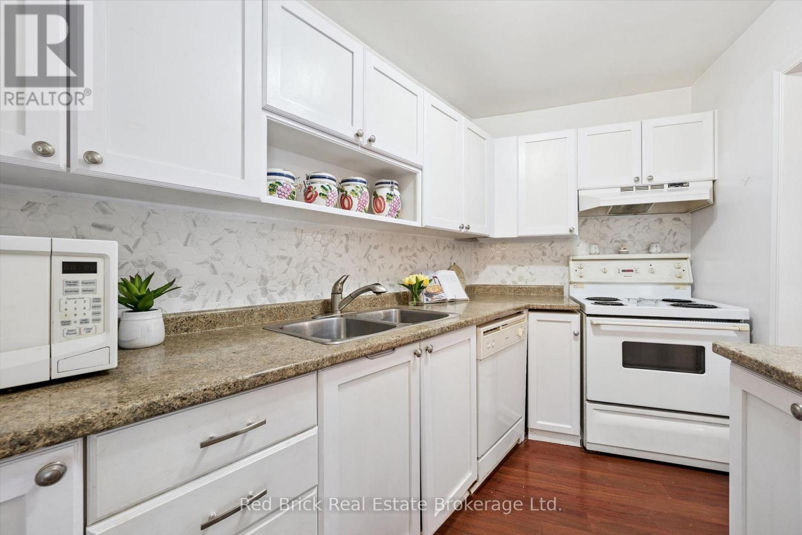 #36 90 FERMAN DRIVE - Image 11