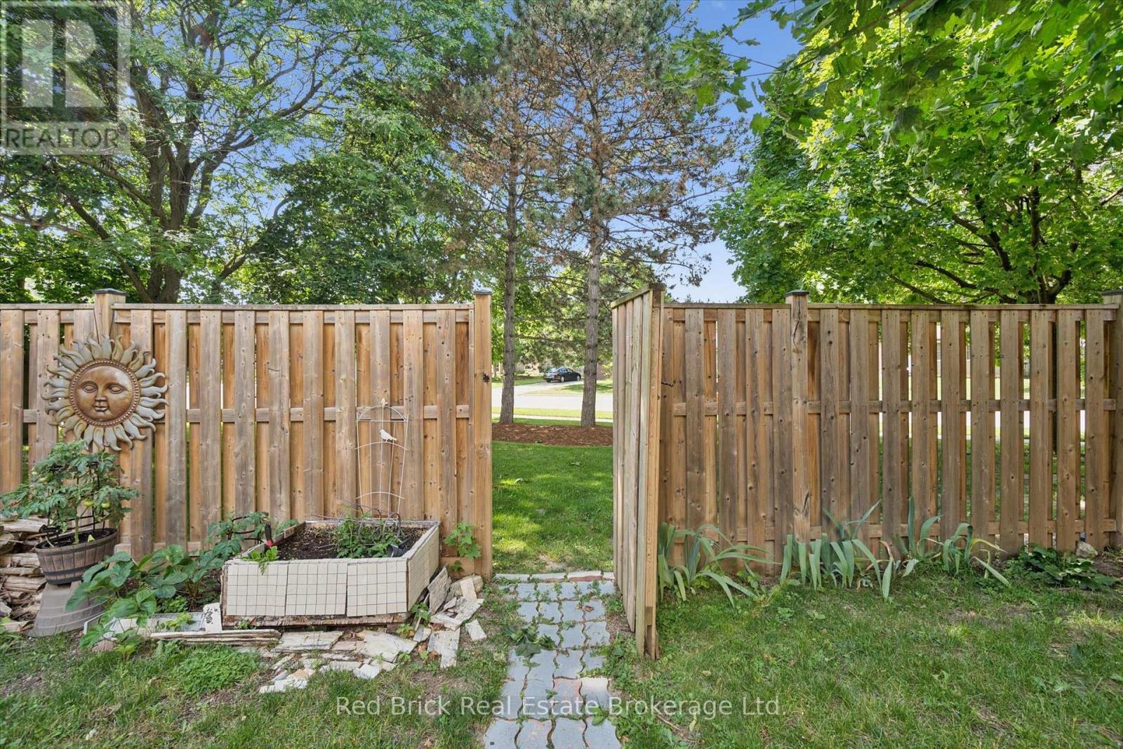 #36 90 FERMAN DRIVE - Image 34