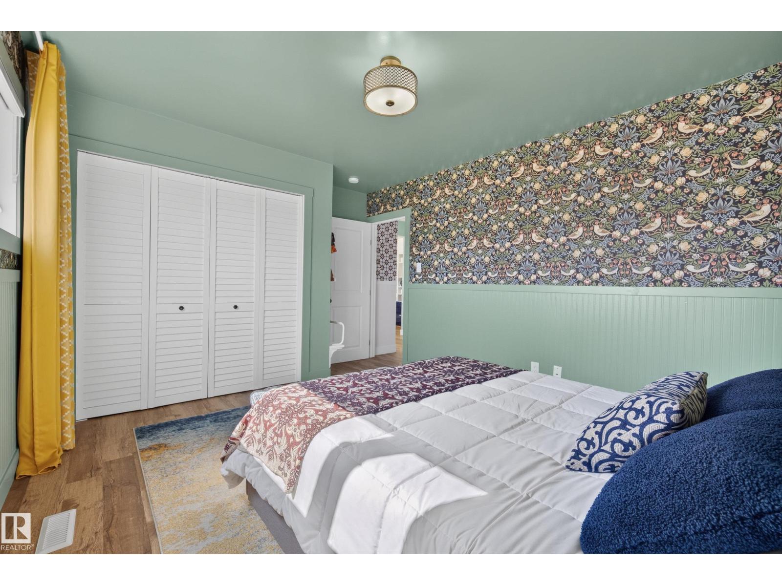 14128 73 ST NW - 21