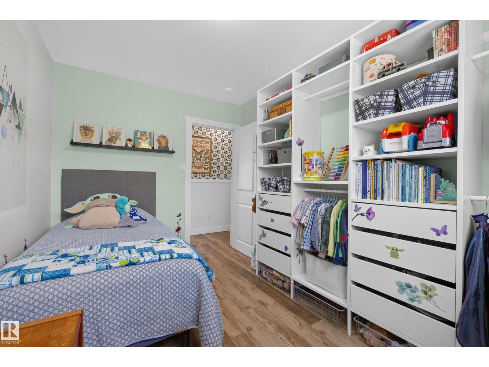 14128 73 ST NW - 23