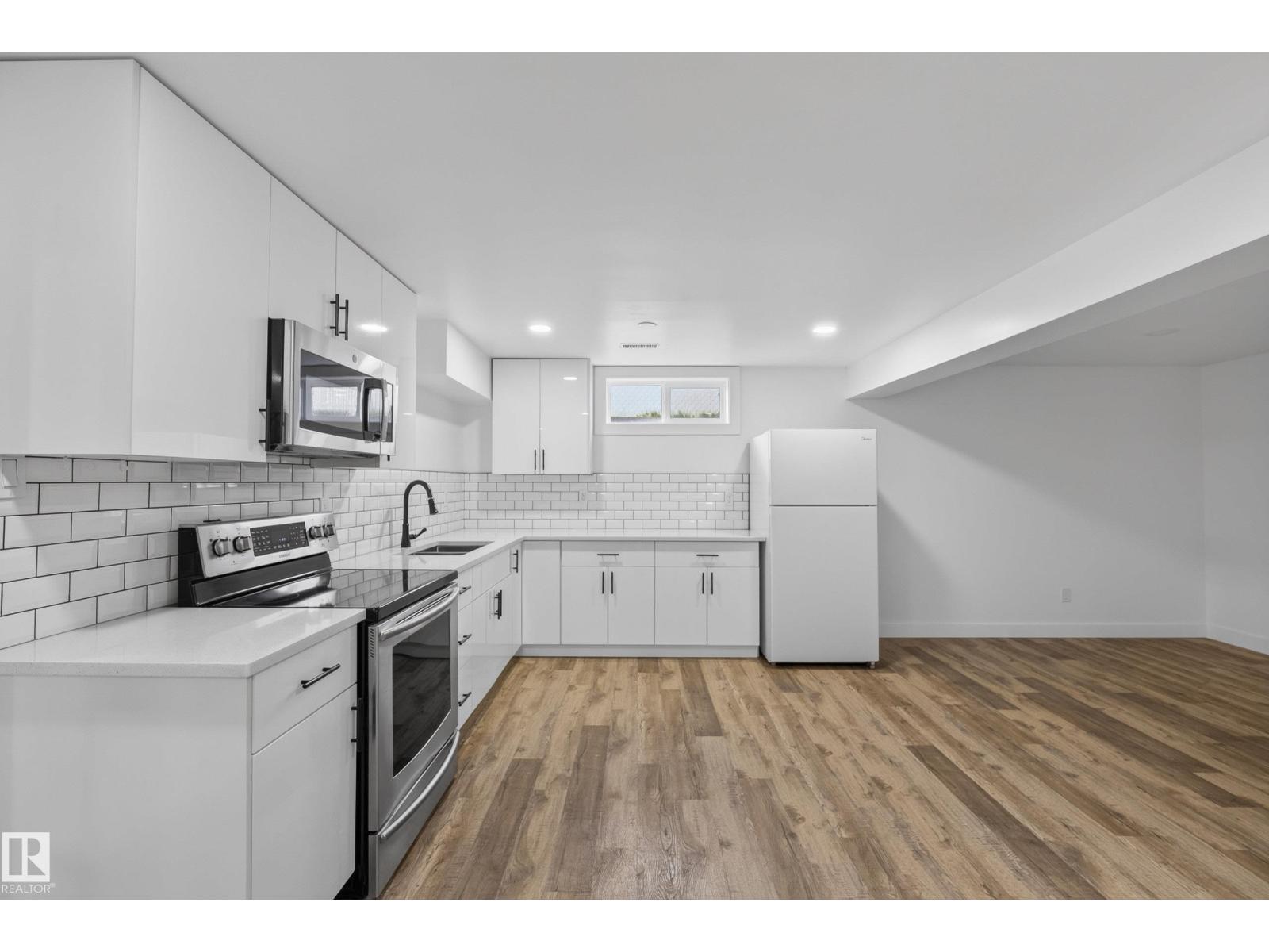 14128 73 ST NW - 28