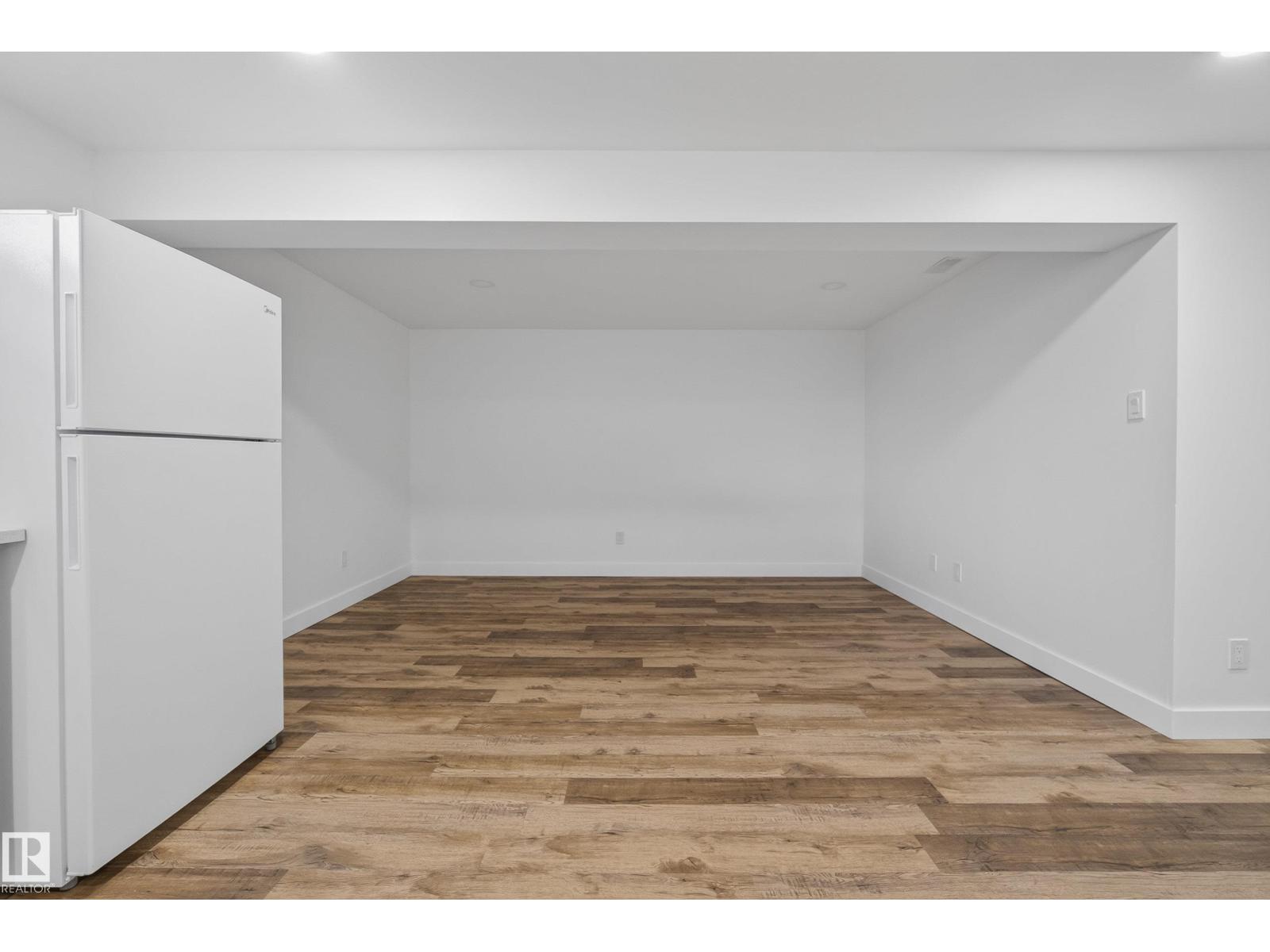 14128 73 ST NW - 30