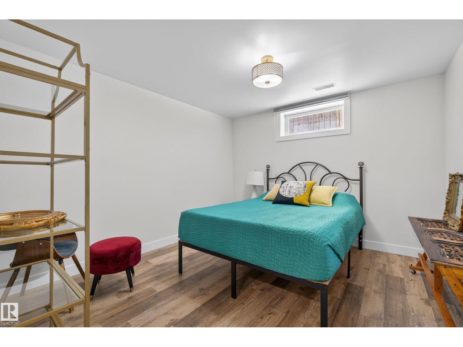 14128 73 ST NW - 33