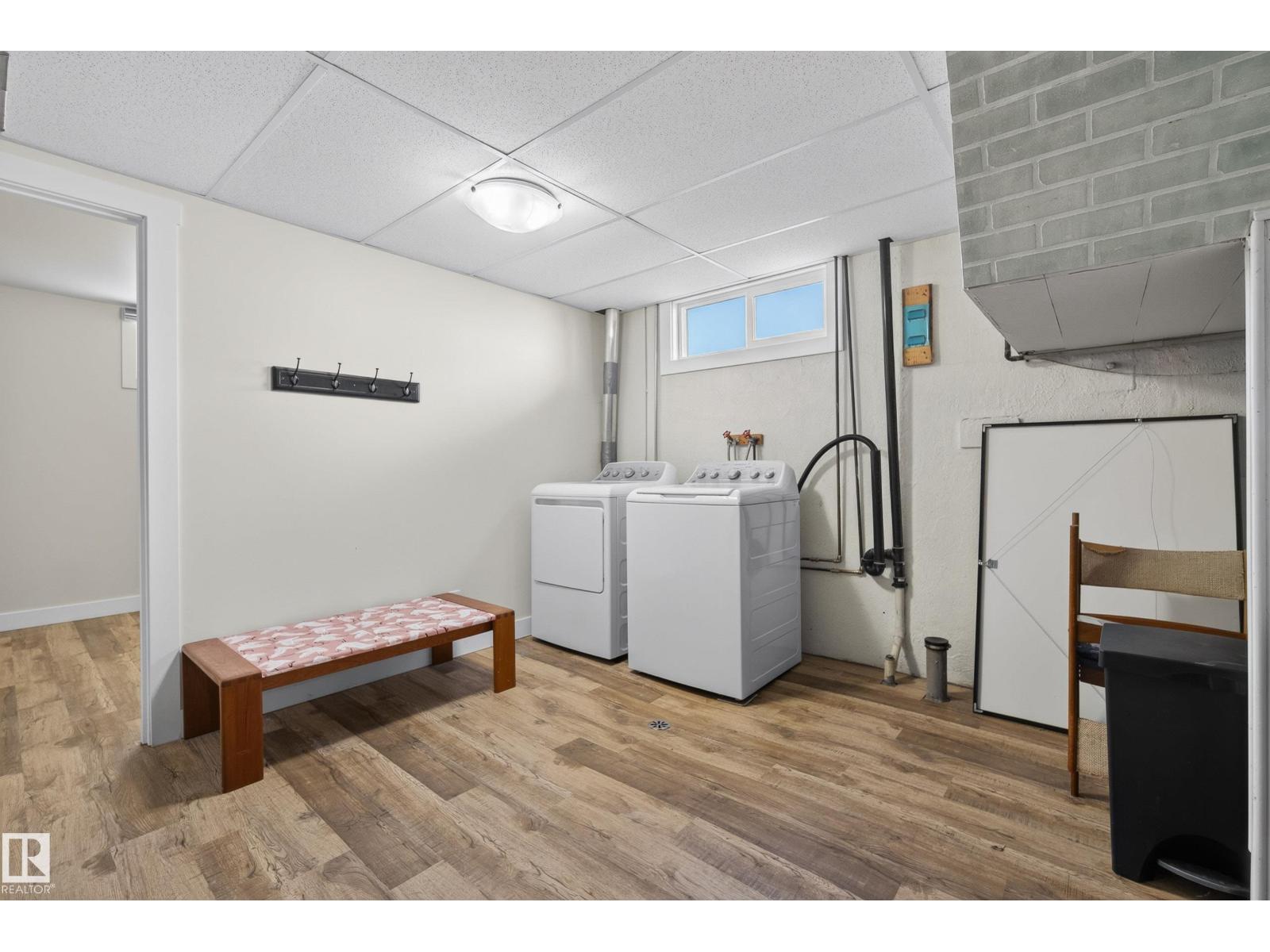 14128 73 ST NW - 35