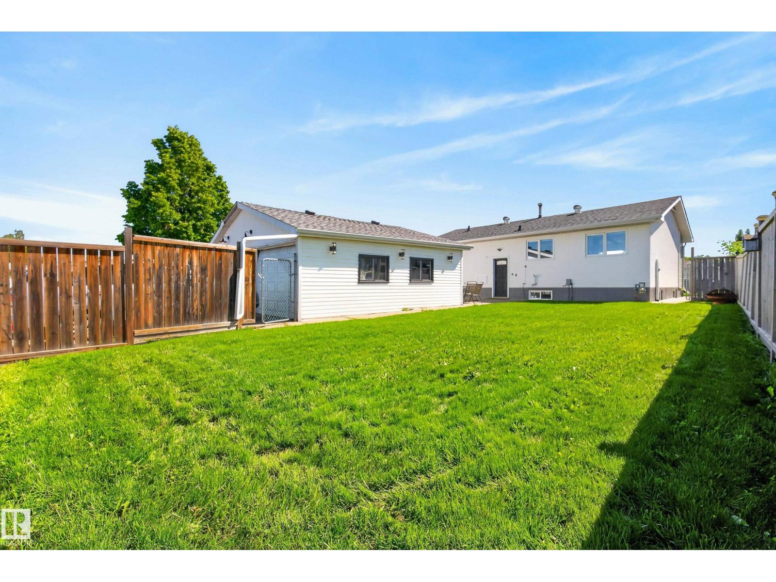 14128 73 ST NW - 43