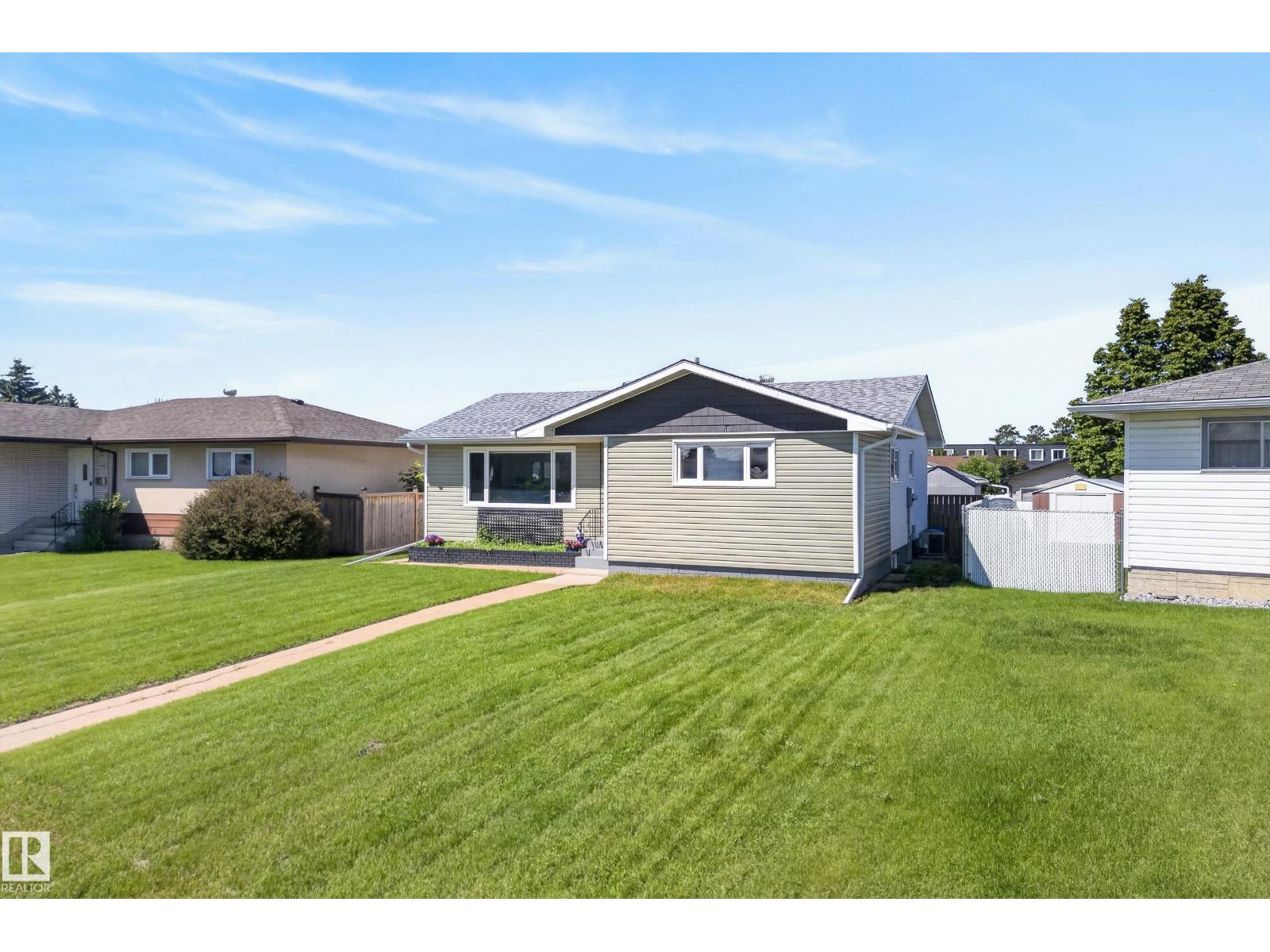 14128 73 ST NW - 52