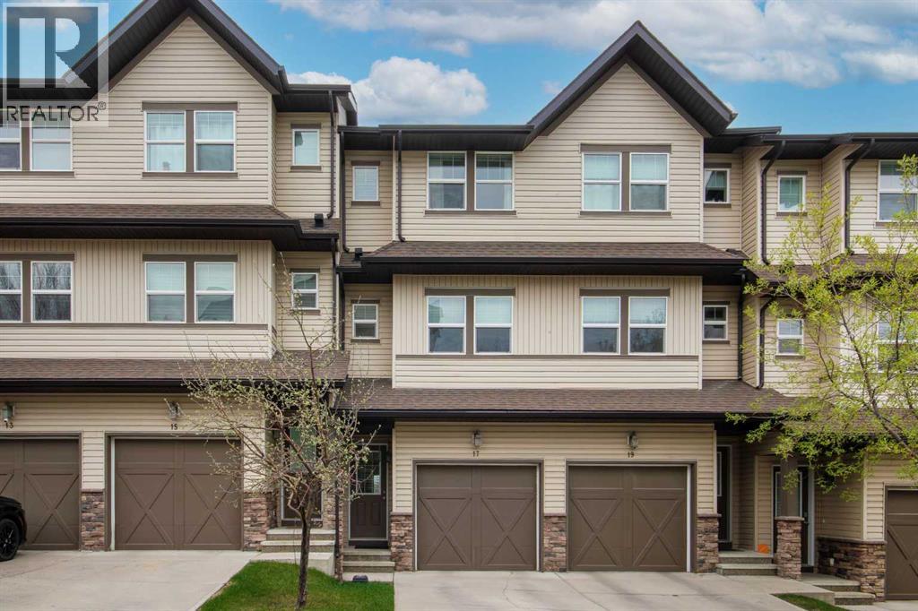 #17 28 Heritage Drive - 1