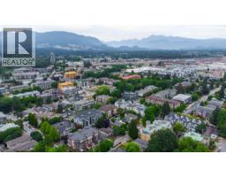 2351 Hawthorne Avenue, Port Coquitlam, BC V3C1X1 Photo 19