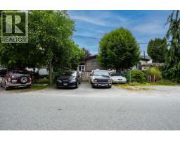 2351 Hawthorne Avenue, Port Coquitlam, BC V3C1X1 Photo 9
