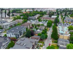 2351 Hawthorne Avenue, Port Coquitlam, BC V3C1X1 Photo 10