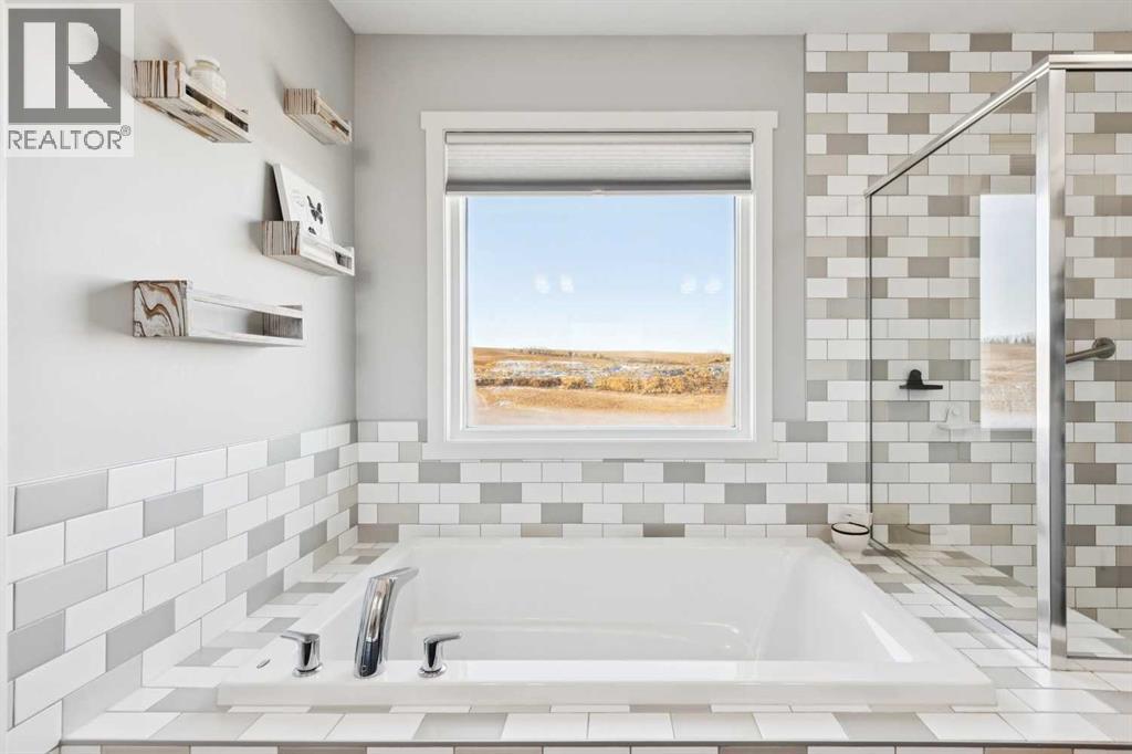 57 Crestridge Bay SW - 39