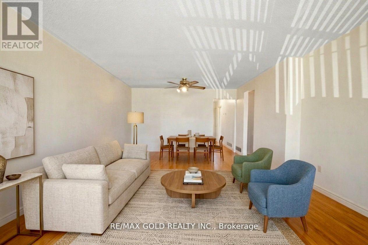 877 CONSORT CRESCENT - 6