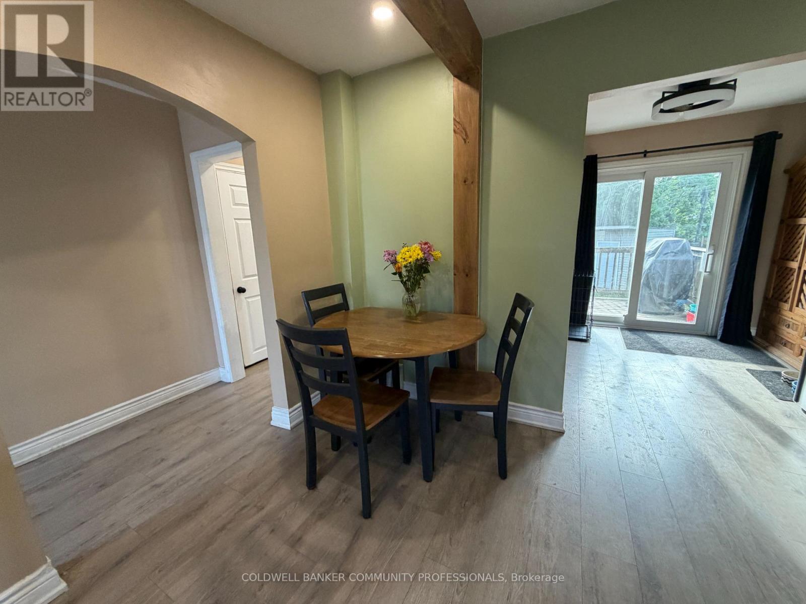 94 HOWARD AVENUE - 5