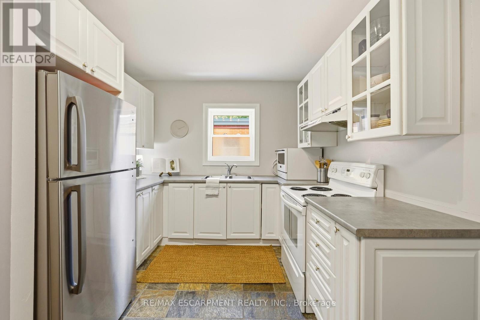 #310 836 CONCESSION STREET - 10
