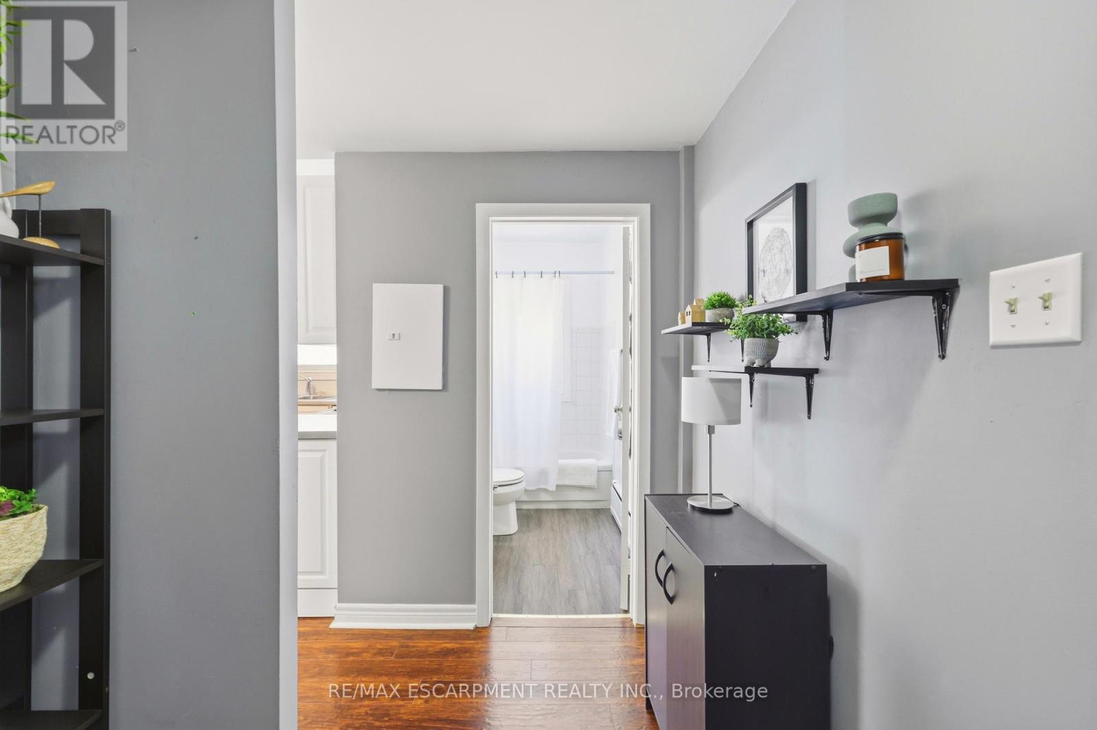 #310 836 CONCESSION STREET - 17