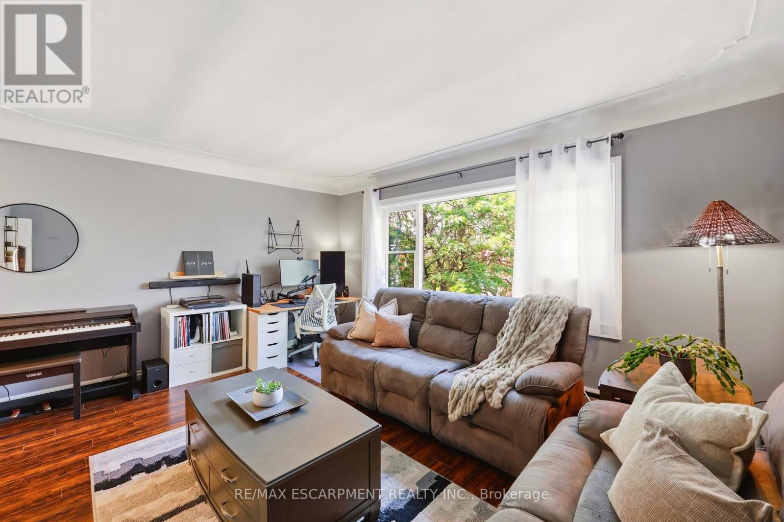 #310 836 CONCESSION STREET - 5