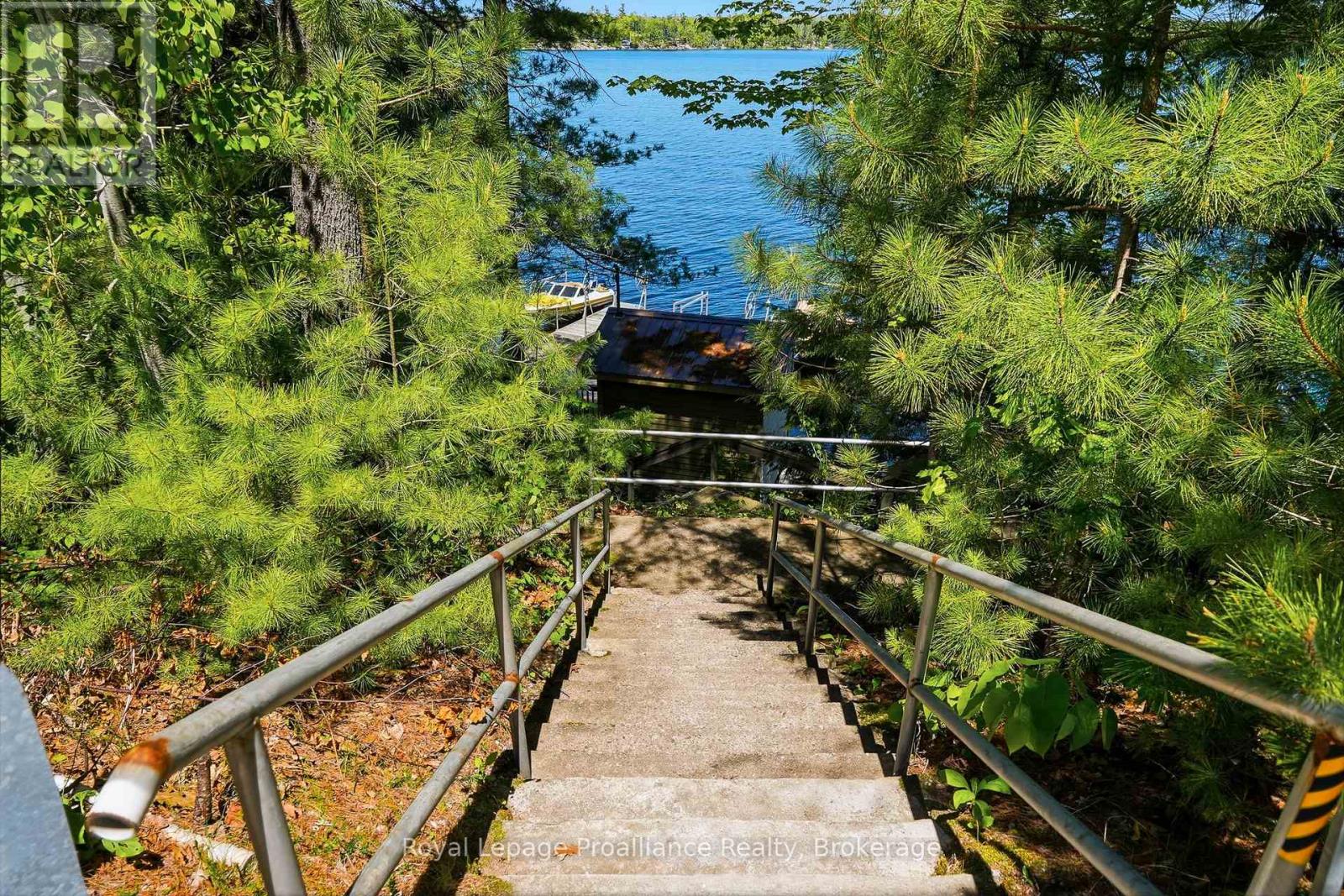 786 MAZINAW LAKE - 50