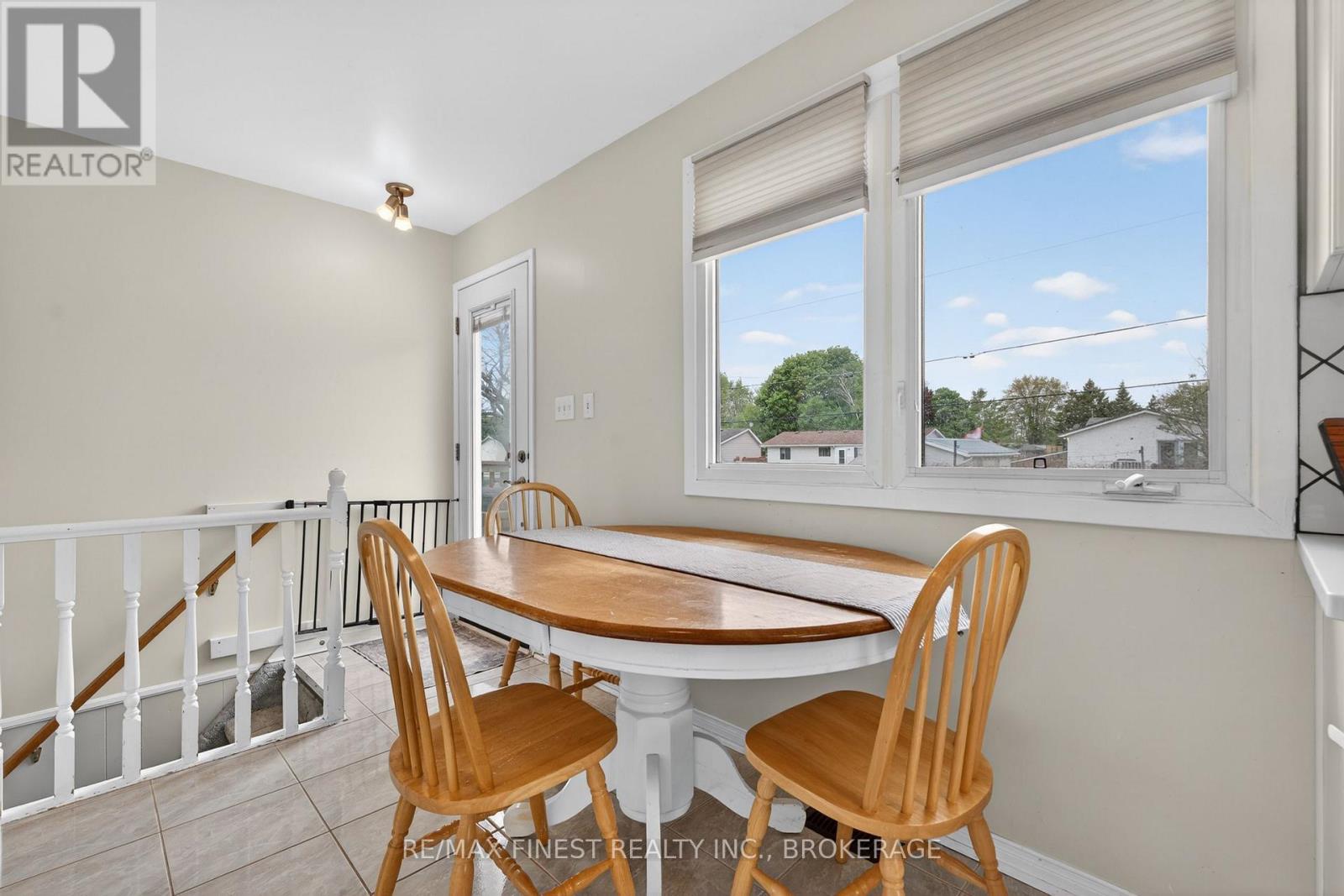 14 CHESTERFIELD DRIVE - 11