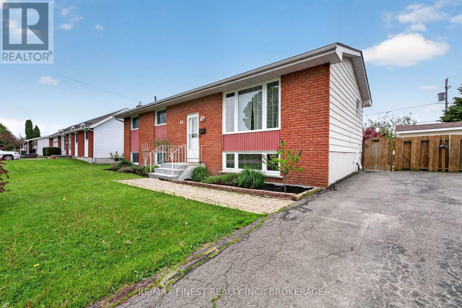 14 CHESTERFIELD DRIVE - 4