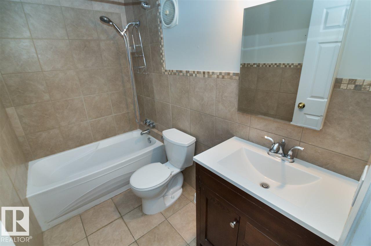 #54 5615 105 ST NW - 18
