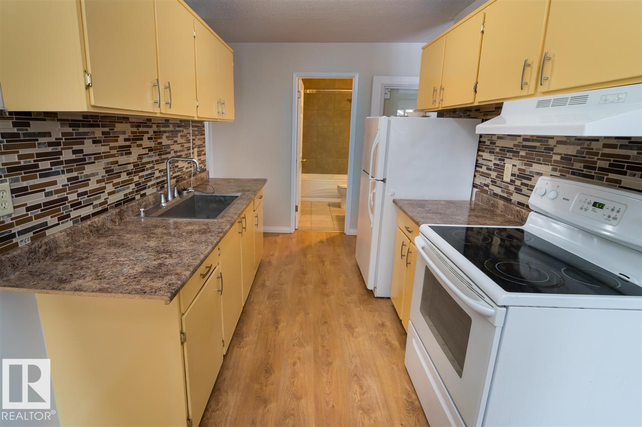 #54 5615 105 ST NW - 6