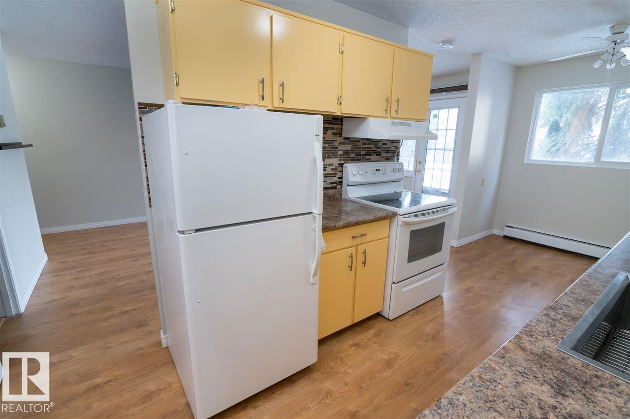 #54 5615 105 ST NW - 8