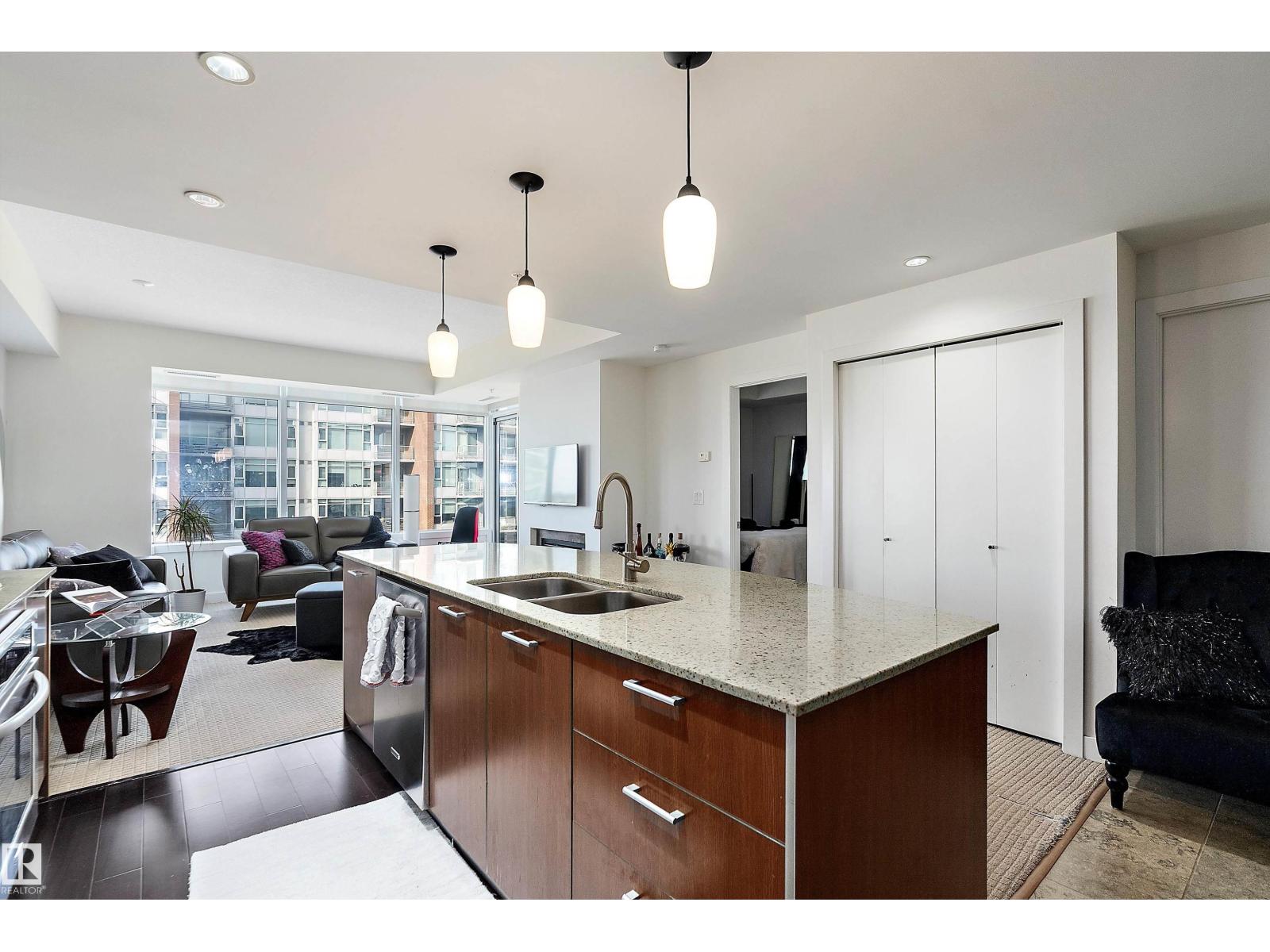 #508 2510 109 ST NW - 15