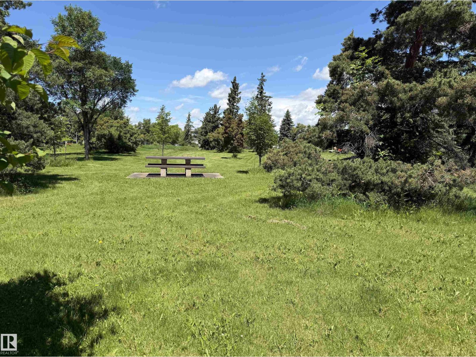 #54 5615 105 ST NW - 21